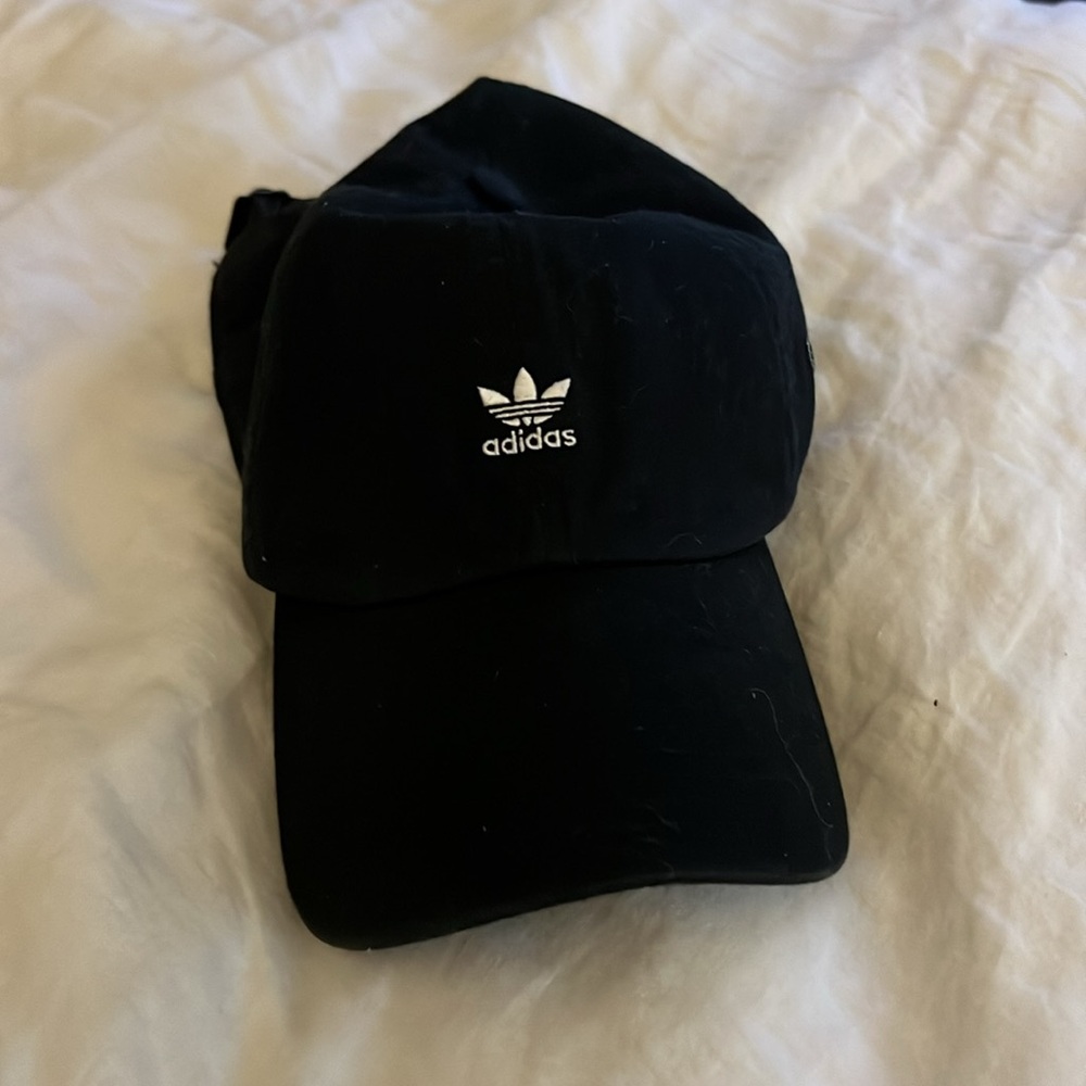 Adidas hat - Picture 2 of 4
